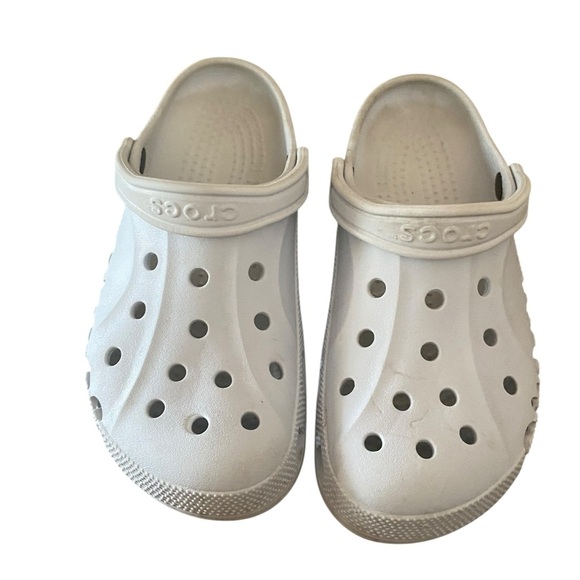 Crocs Light Blue Baya ClogThese clogs are a variation of the classic Crocs - Picture 7 of 8